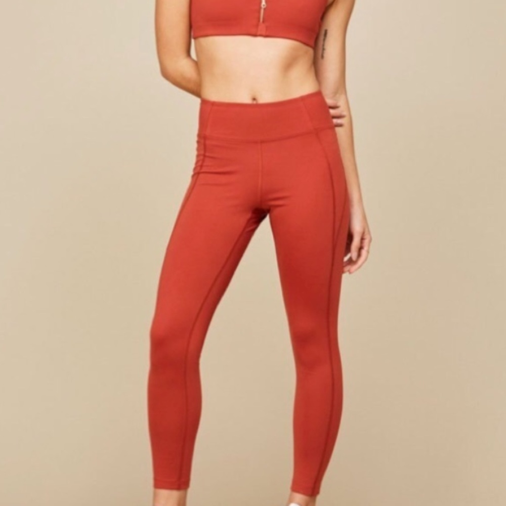 Girlfriend Collective Red Ochre Medium 7/8 legging